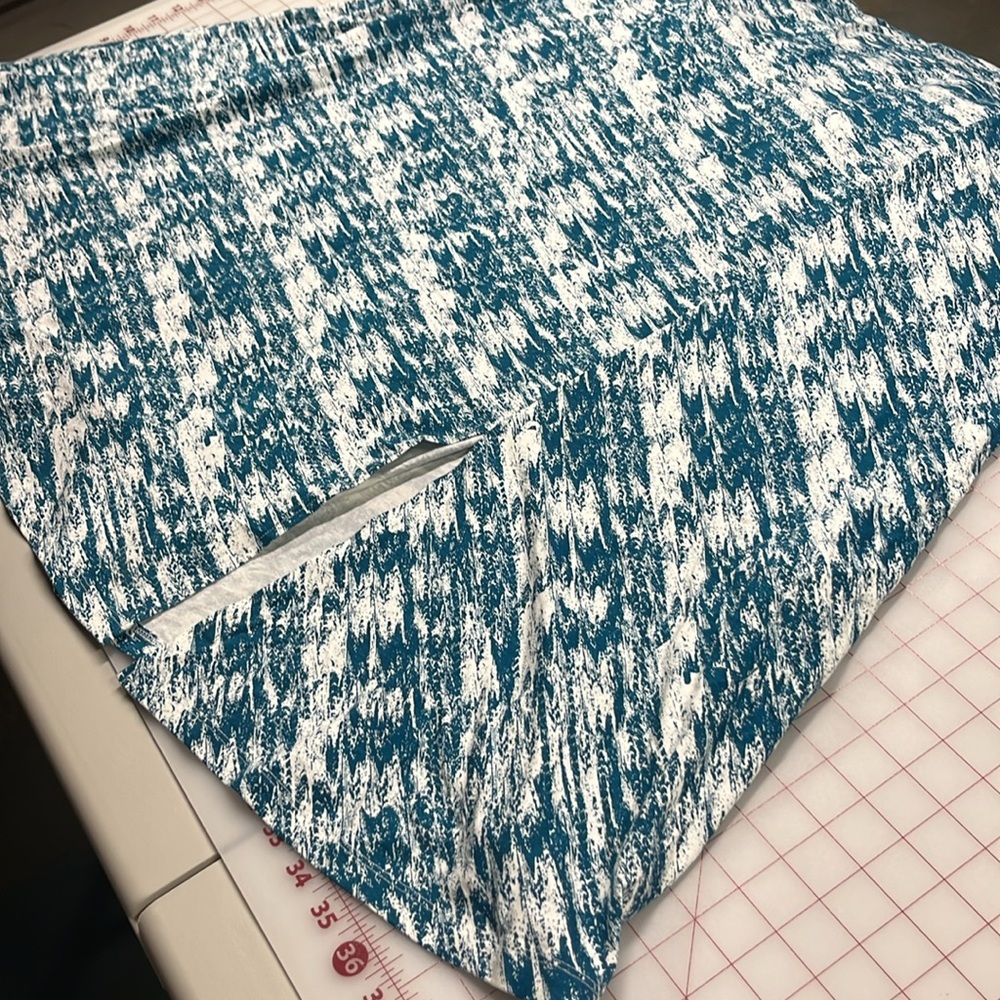 SOFT SURROUNDINGS NWT "Joanna" Resort Party Abstract Teal/Wht Faux Wrap Maxi 1X - Picture 13 of 16